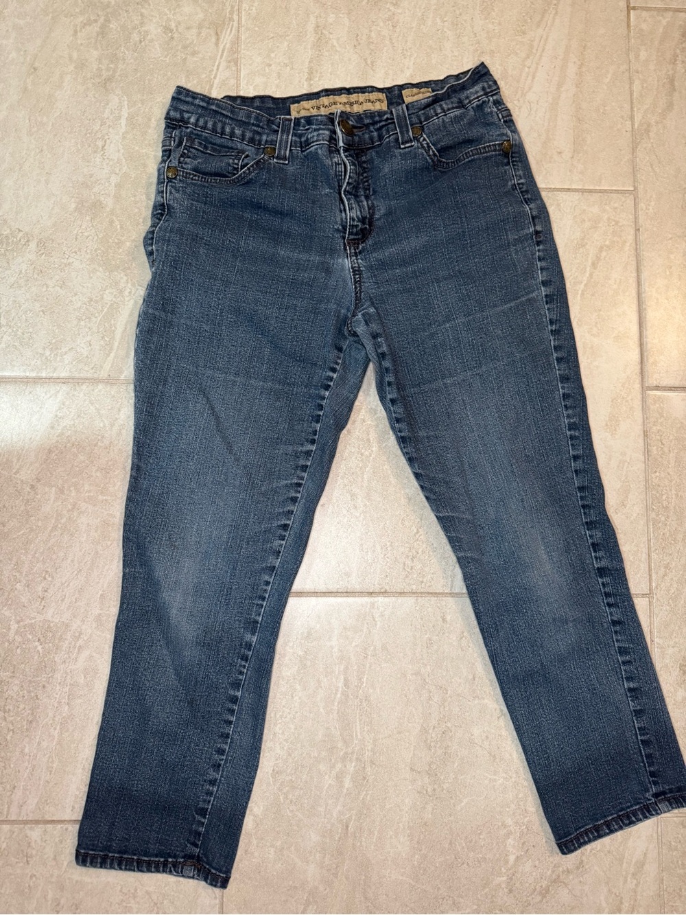 Women's Skinny Jeans in Dark Blue Wash
